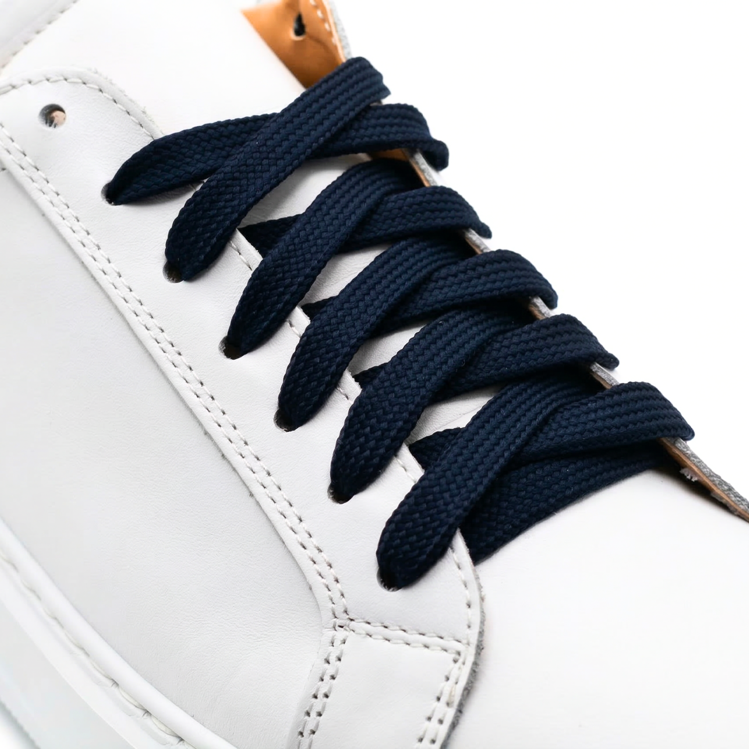 Airo Sneakers Uomo in pelle fondo bianco