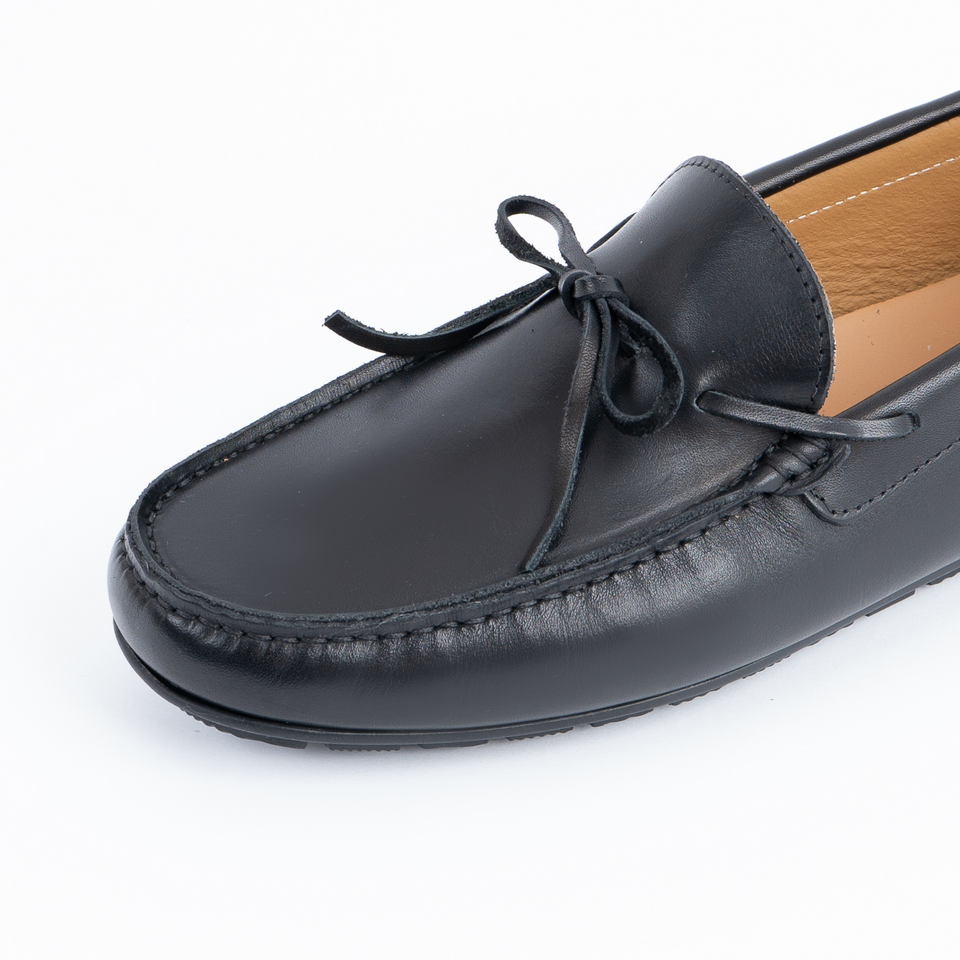 Mocasin de croazieră din piele cu șireturi și talpă de cauciuc