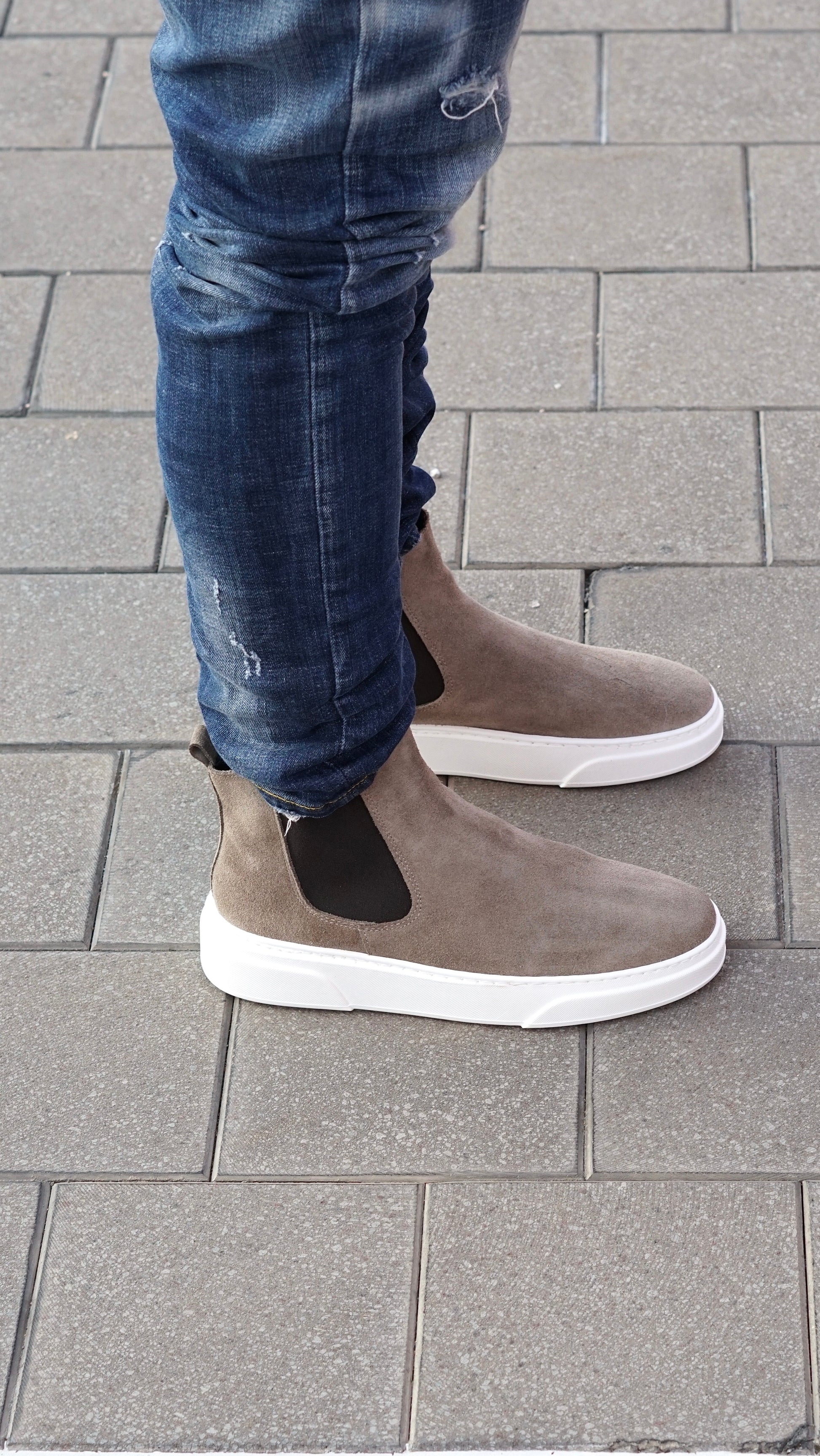 Harvey beatles sportivo v semiši